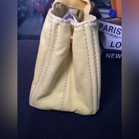 Authentic Yellow Prada Canapa - Picture 6 of 16